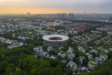 远看中国上海徐汇区华泾地区高档住宅区