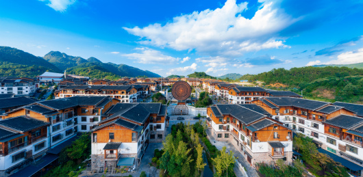 中国贵州省荔波县小七孔景区孟柳风情小镇