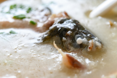 美味鲫鱼粥