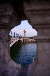 亚历山大三世桥