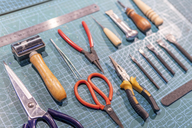 手工制作皮具的一组工具
