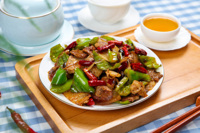 美味农家特色菜青辣椒炒五花肉