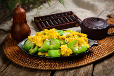 传统小吃家常菜丝瓜炒鸡蛋