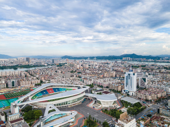 航拍广东省肇庆市体育中心