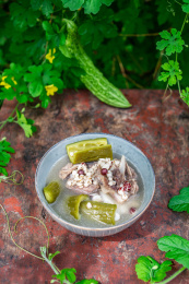 夏季去湿汤薏米苦瓜猪骨汤