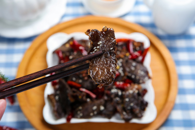 美食特色菜油淋牛干巴
