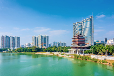 中国广西南宁邕江畅游阁风光