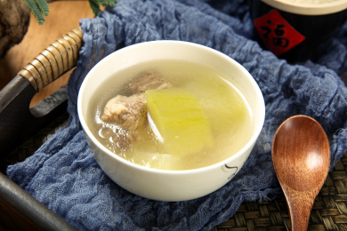 家常菜肴冬瓜排骨汤