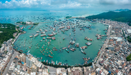 中国广东省阳江市闸坡渔港开渔节