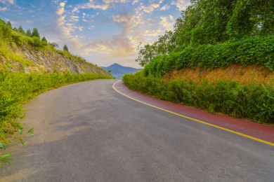 山区公路沥青路