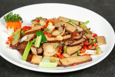 腊肉炒香干