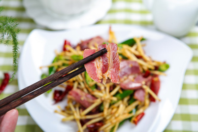 快餐外卖美食折耳根炒肉