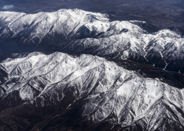 中国宁夏银川贺兰山雪峰