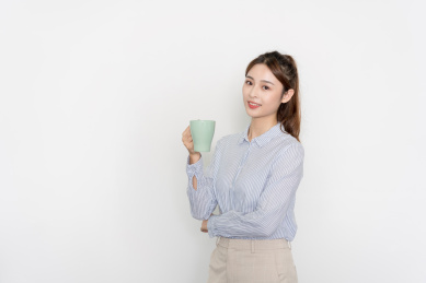亚裔商务女性形象