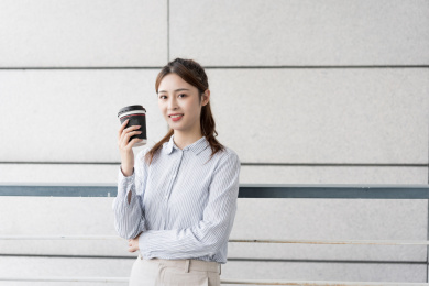亚裔商务女性形象