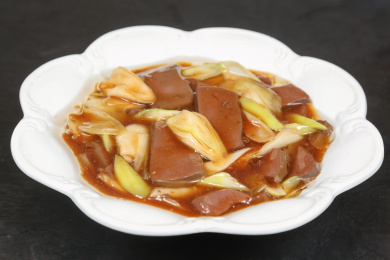 大葱烧鸭血