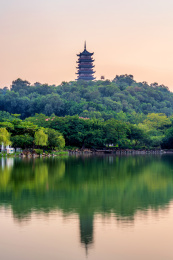 中国广东佛山千灯湖魁星阁日暮