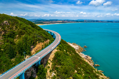 中国福建省东山县苏峰山公路航拍