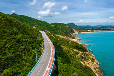 中国福建省东山县苏峰山公路航拍