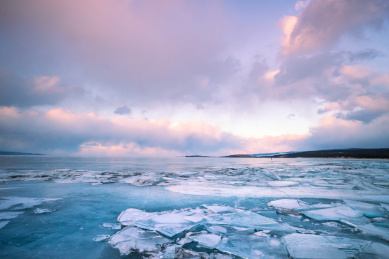 俄罗斯贝加尔湖冰面
