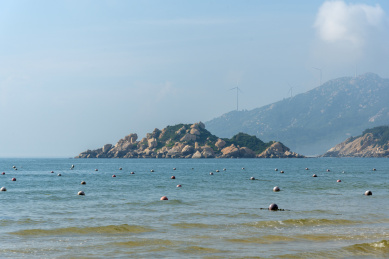汕头市南澳岛青澳湾海上风光