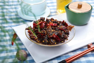 川味特色菜麻辣油炸牛肉干