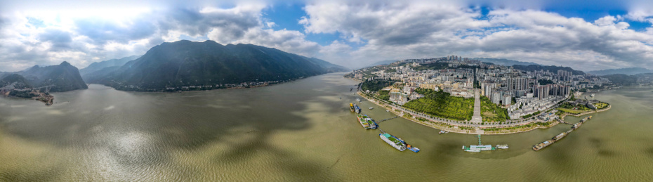 中国重庆巫峡秋色