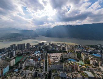 中国重庆巫峡秋色