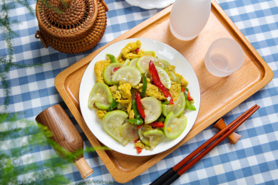 营养美味的中餐菜肴清炒鸡蛋瓠瓜