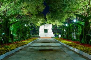 安徽合肥政务区天鹅湖公园夜景风光