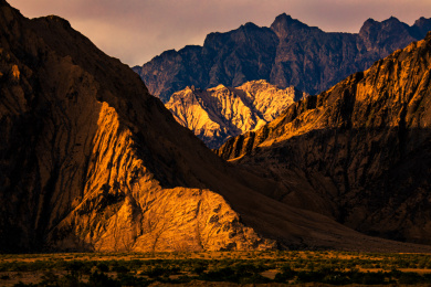 中国青海格尔木昆仑夕照