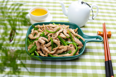 美味农家菜小炒青椒肉丝