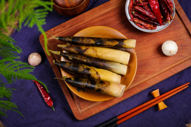 美味小吃手剥笋