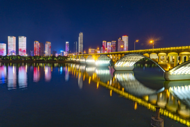 航拍湖南长沙橘子洲大桥夜景