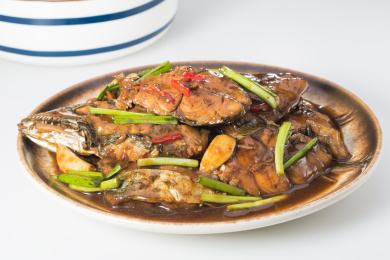 中式菜肴红烧鲅鱼块