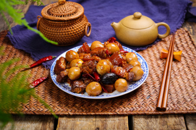 美味特色菜鹌鹑蛋红烧肉