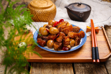美味特色菜鹌鹑蛋红烧肉