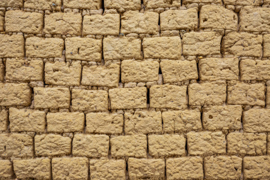 粤港澳大湾区文化遗产古村夯土砖头