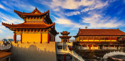 中国山西太原东山卧佛寺风光