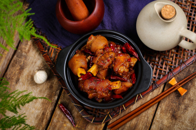 美味特色菜肴红焖羊肘