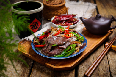 美味招牌菜小炒腊味拼盘