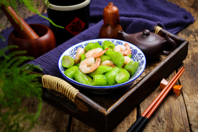 美味农家菜虾仁炒丝瓜