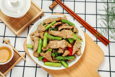 下酒菜美食猪肉炒芦笋 