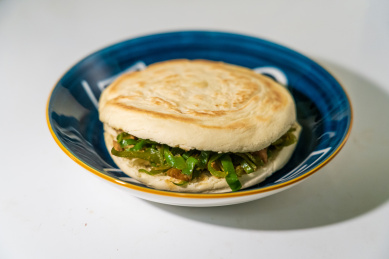孜然鸡肉夹馍