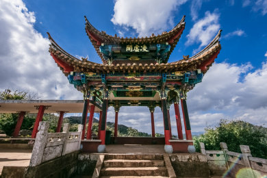 中国云南省昆明市西山景区凌虚阁四方亭园林建筑