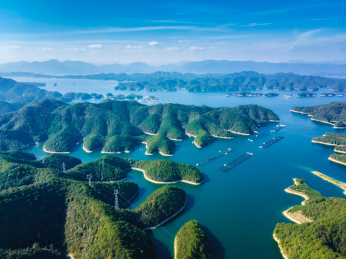 航拍杭州千岛湖自然风光