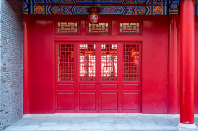 中国中式古建筑宫廷红色门窗景观