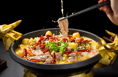 暖冬水煮牛肉锅