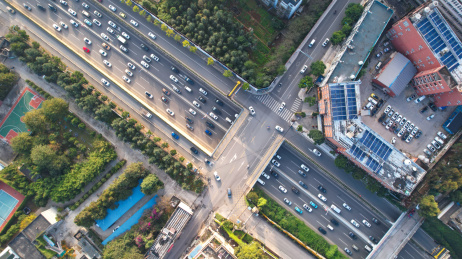 云南省昆明市二环快速，车水马龙