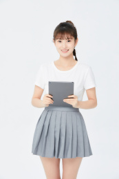 使用Pad的女生形象